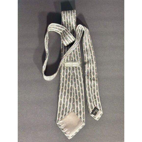 Gianni Versace Italy Silk Tie Silver Gray Black Pink Oval Pattern 57" - Picture 2 of 7